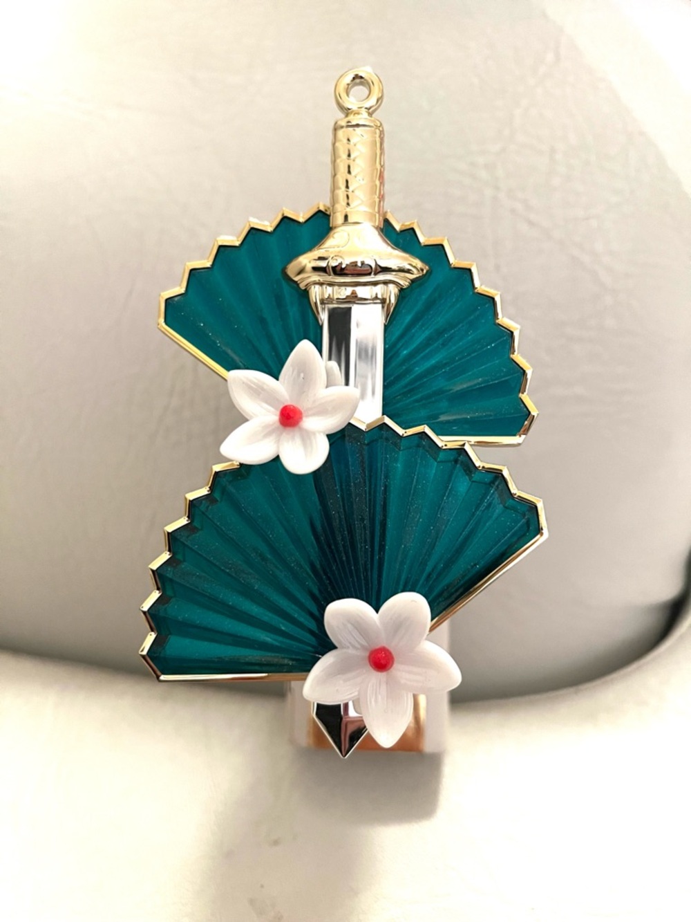 Disney Mulan Sword Fan Light  Up Wallflower Plug!